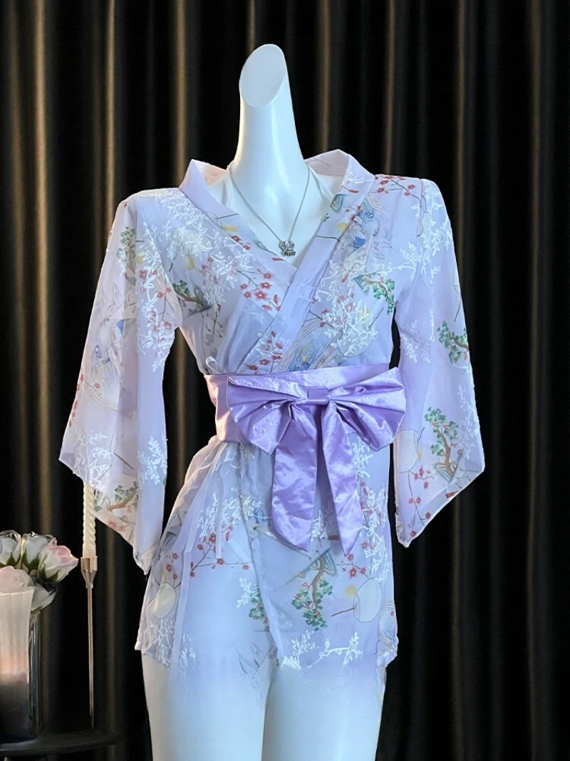 

Sweet and Sensual Kimono Bathrobe Set,Feminine Allure,Oversized Bow Print Japanese Pajama Set,Romantic and Comfortable Design