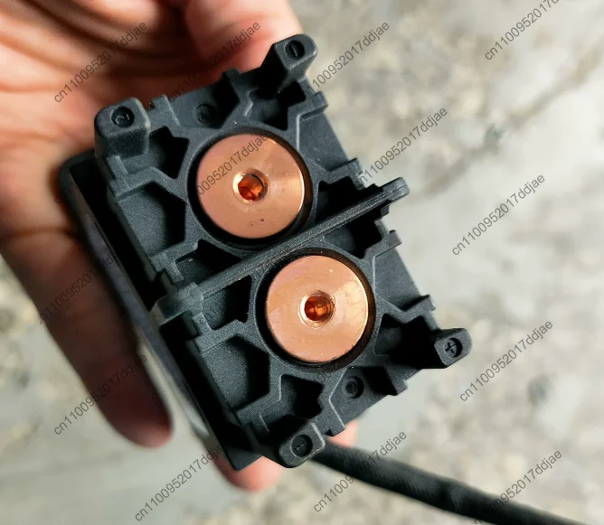 Hfe82v-150d 750-12-hl5(890) specifications, 150a 750vdc contactor in good working order, actual product photos