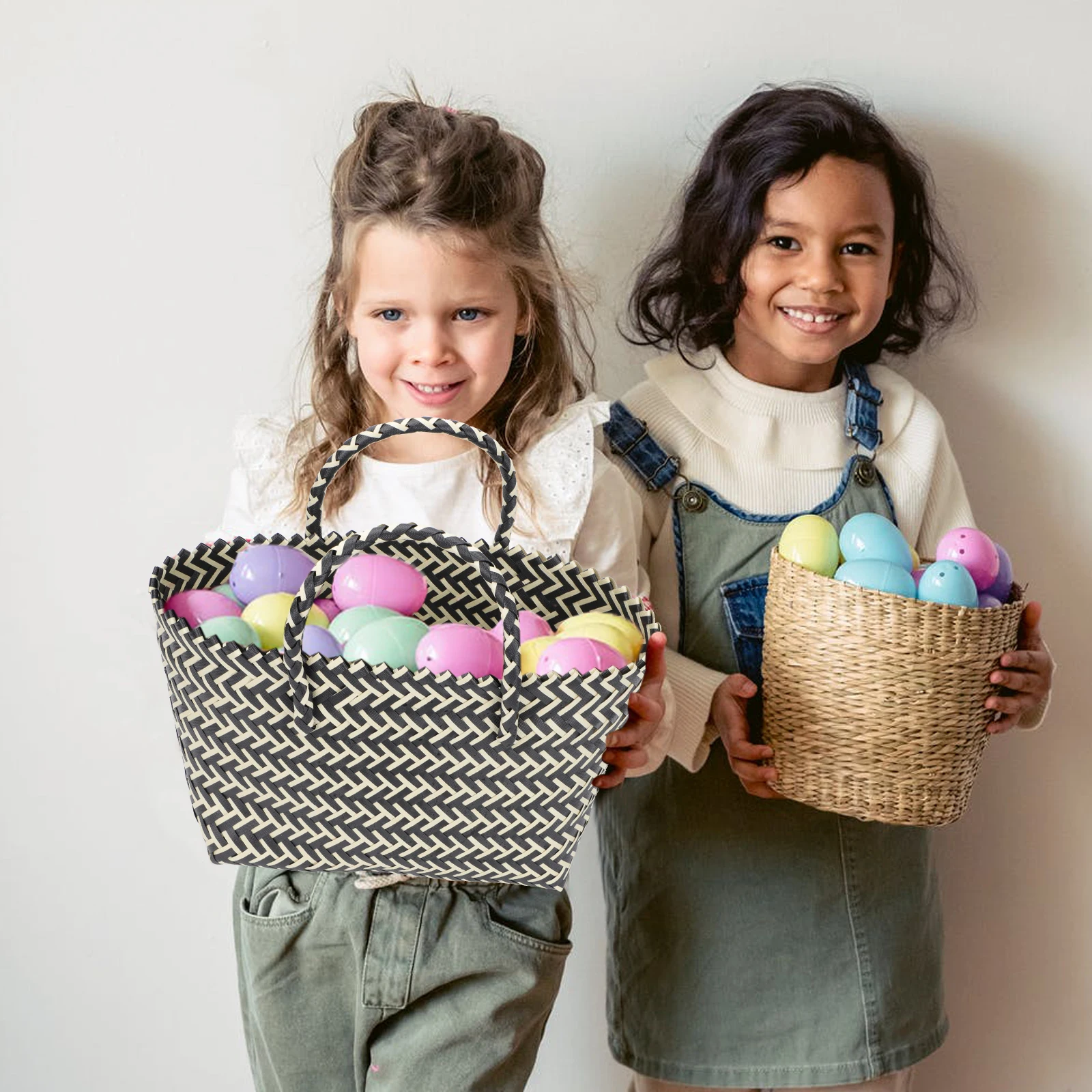 

1pc Handknitted Bag For Women Plastic Striped Weave Large Capacity Casual Shoulder Bag Color Matching Cylindrical Strap