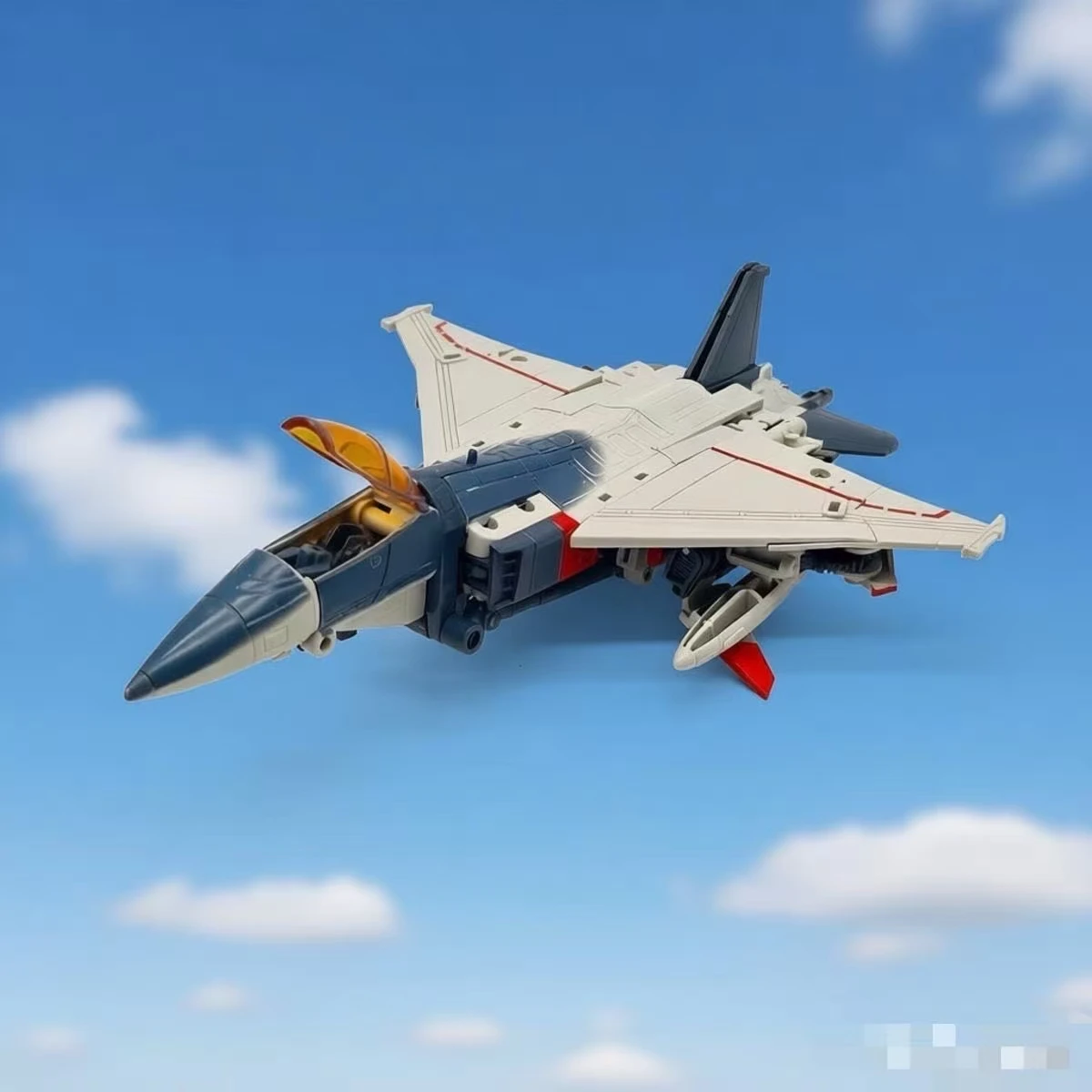 لعبة BAIWEI الجديدة القابلة للتحول TW-1037 بليتزوينج لايتنينج غايدن، روبوت معدني متحرك المفاصل من الفيلم