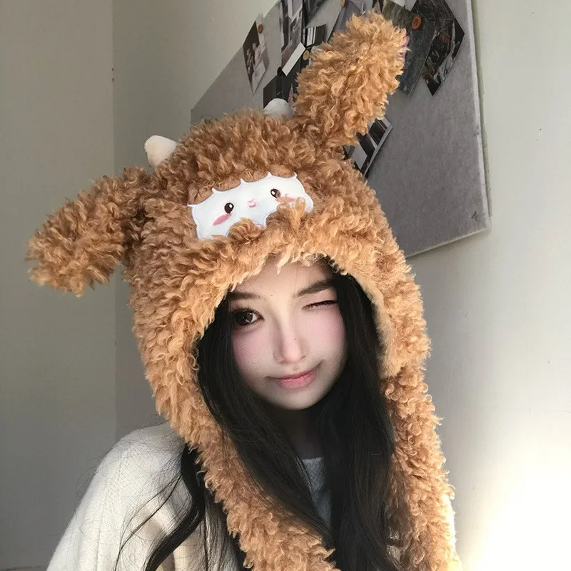 The new casual and versatile lambskin cute two-piece one-piece cap is perfect for keeping warm protecting ears in winter