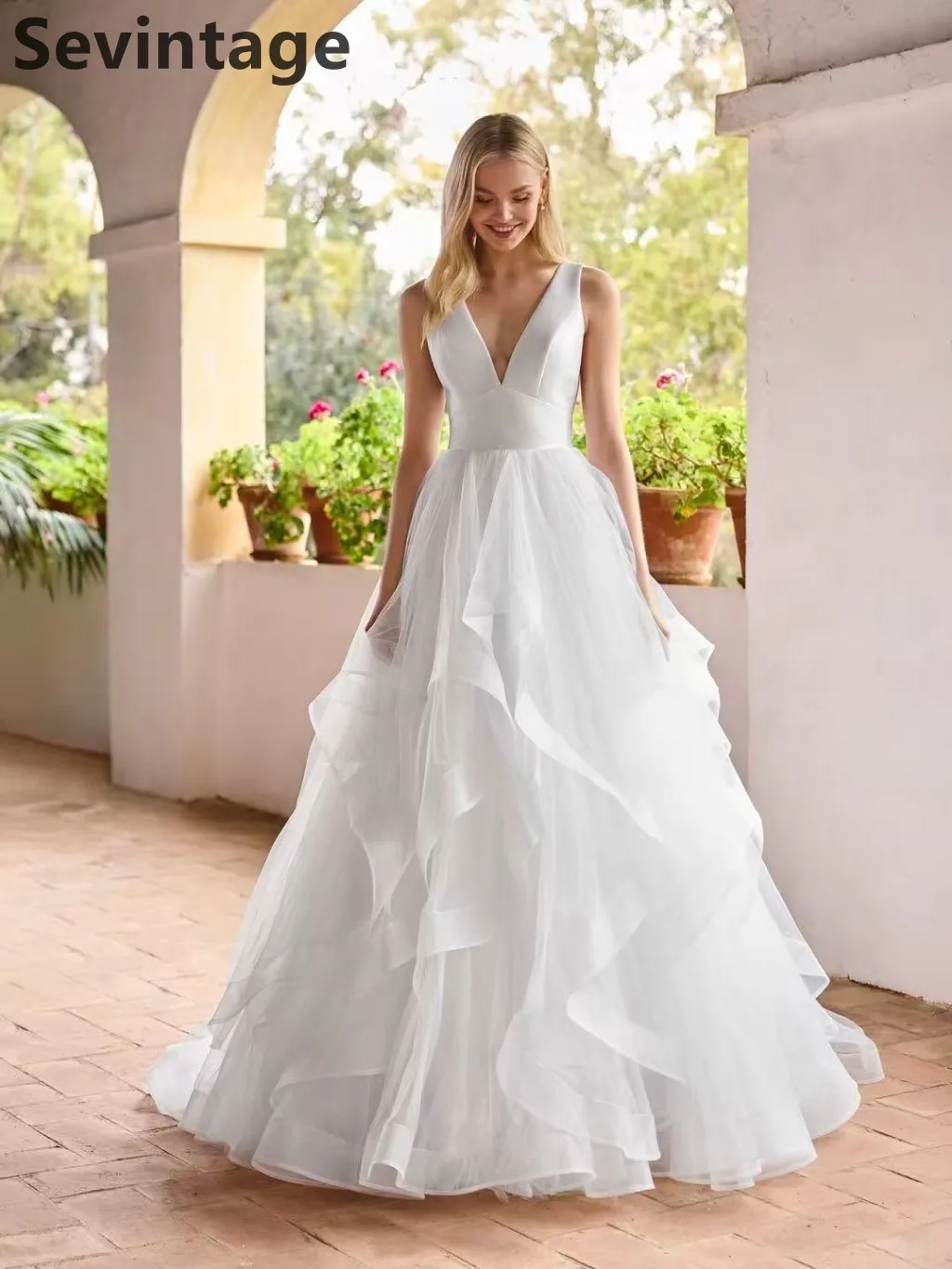 Sevintage 2025 فستان زفاف الأميرة مثير الخامس الرقبة تكدرت ألف خط بلا أكمام فستان زفاف vestidos de novia مخصص