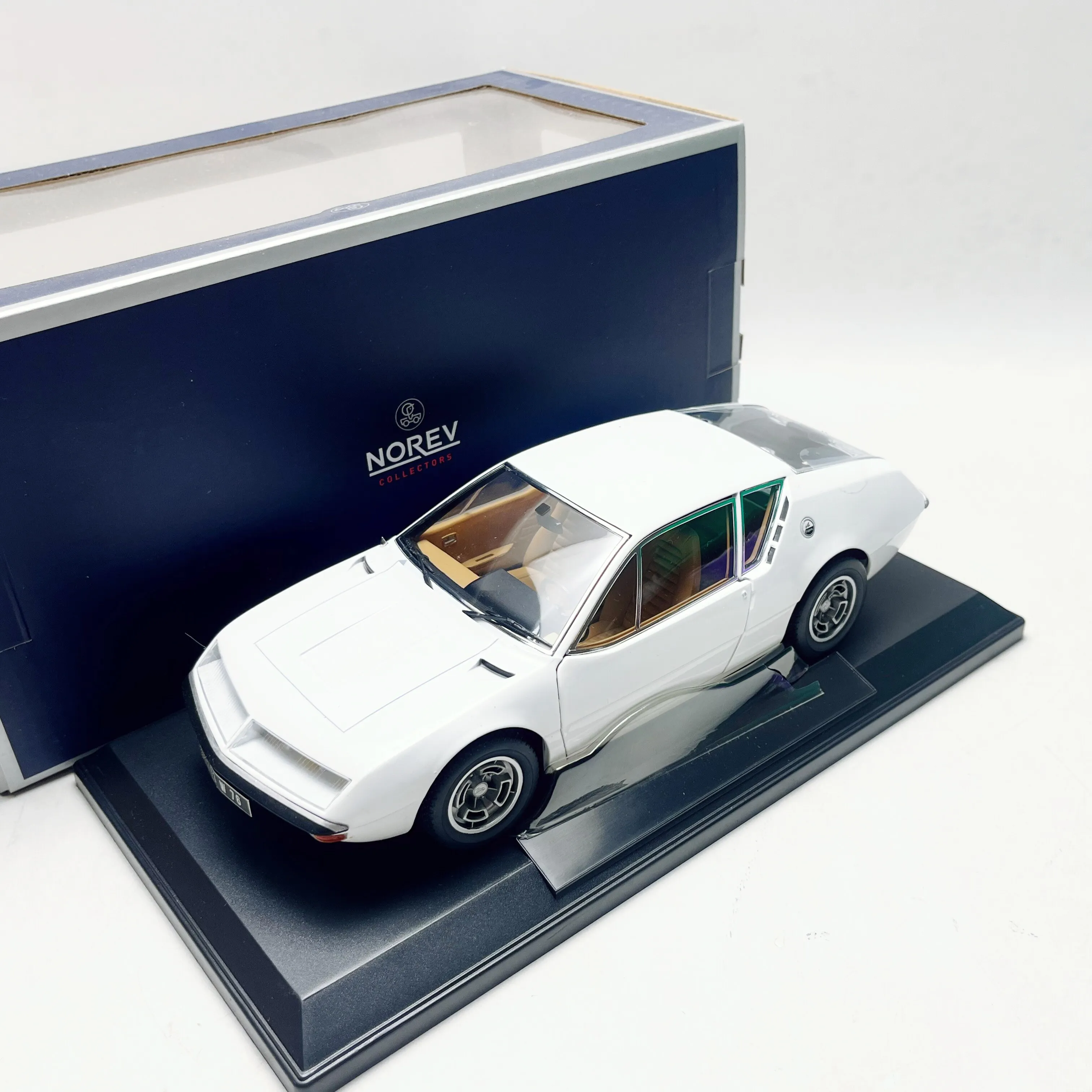 The Headlights Have Adhesive Watermarks Diecast Norev 1/18 Scale Renault Alpine Alloy Car Model