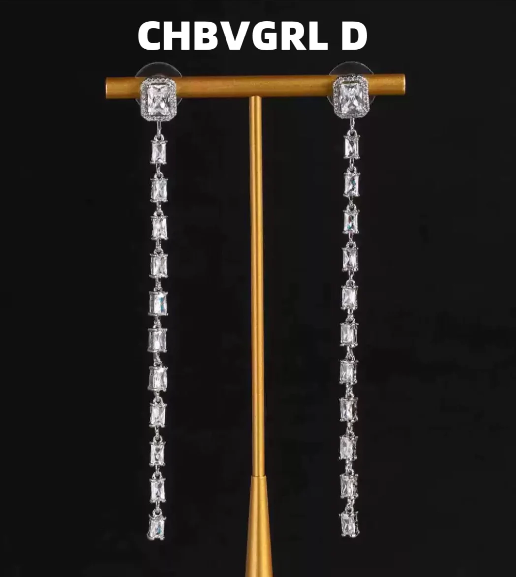 

[Temperament] High-end zirconium ear studs with flowing tassels and sparkling diamonds, luxurious earrings for women