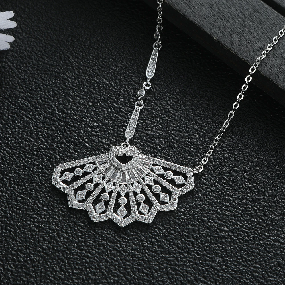 Luxury and fashionable fan-shaped necklace cubic zirconia women's party banquet necklace N167
