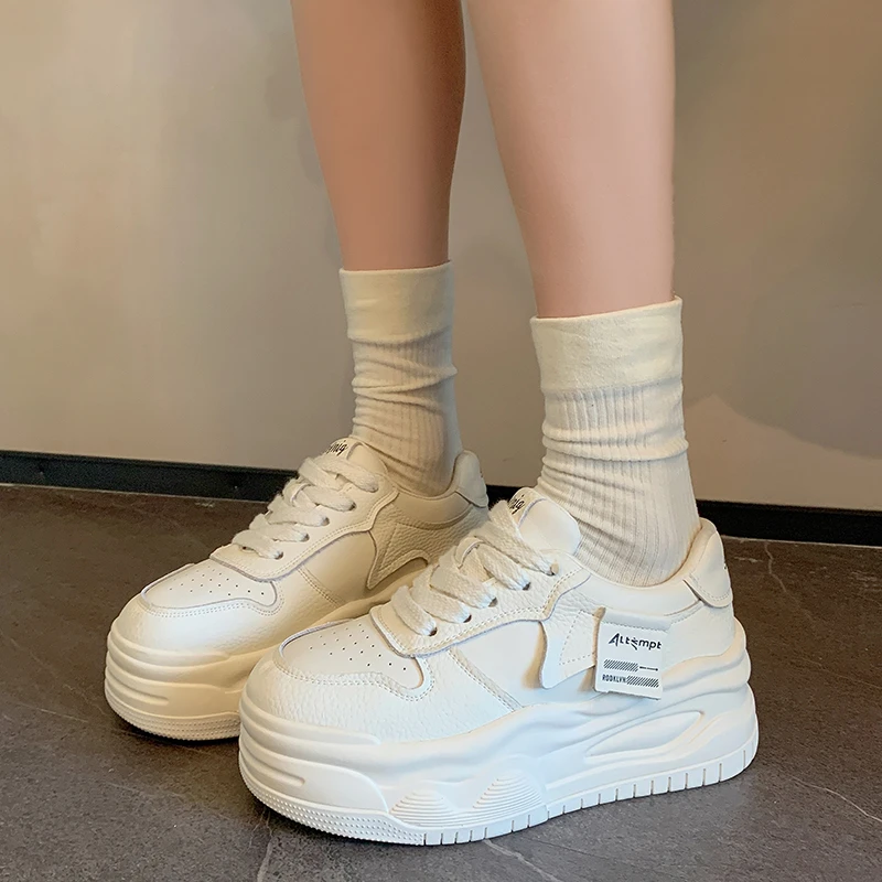 

Новинка 2024, повседневная женская Вулканизированная спортивная обувь, дышащая Спортивная обувь на толстой подошве для ходьбы и бега