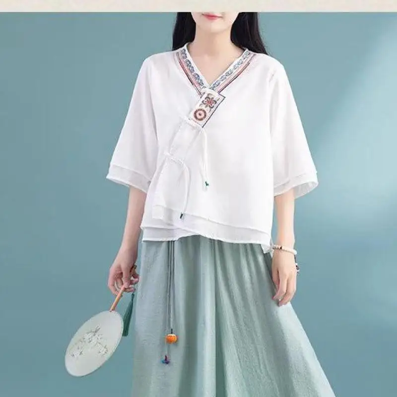 Spring Cotton Linen V-neck Slanted Placket Buckle Ethnic Style Retro Artistic Shirts Loose Solid Chinese Style Embroidery Tops