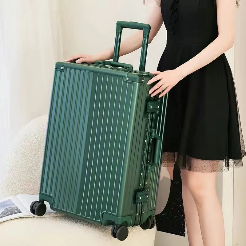 Aluminum Frame Hardside Luggage Travel Suitcase On Wheels 20\