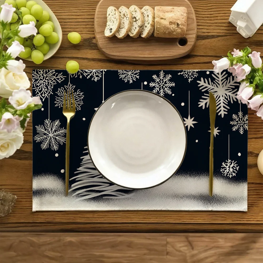 4‑Piece Festival Placemats, Christmas Tree & Snowflake Print for Winter Festive Vibe. Perfect for Kitchen, Family Gatherings