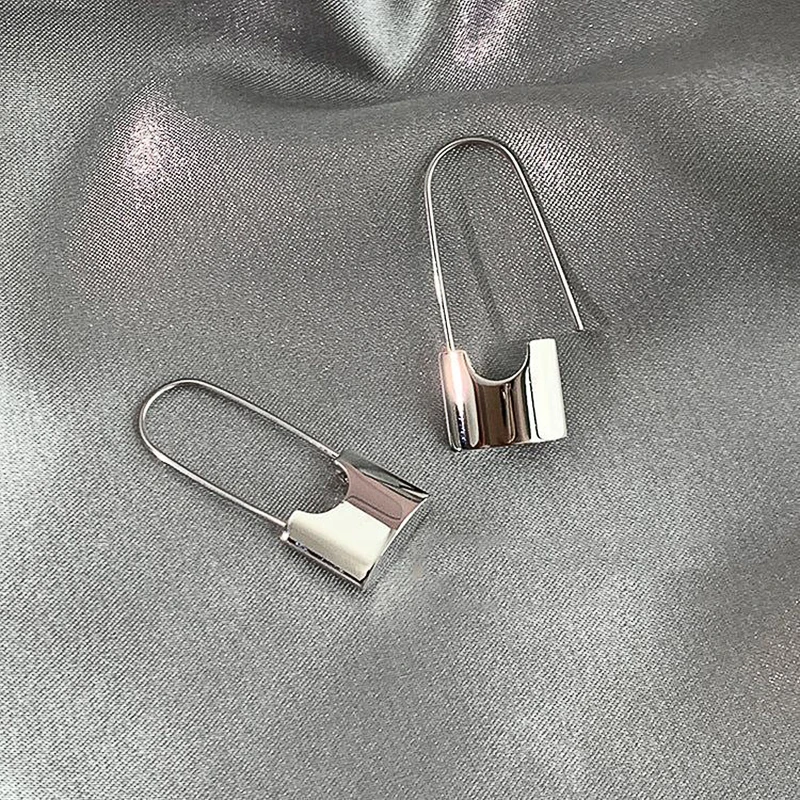 Thumbnail 4 - #71 Best Earrings to Buy In 2026