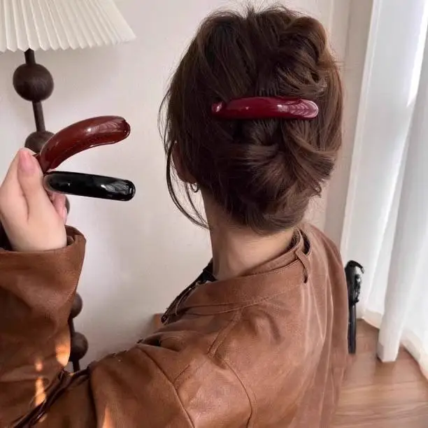 

New Twist Hair Clip for Women Long Hair Holder Hairpin Twisted Design High Ponytail Clips Barrettes Women Hair Accessories
