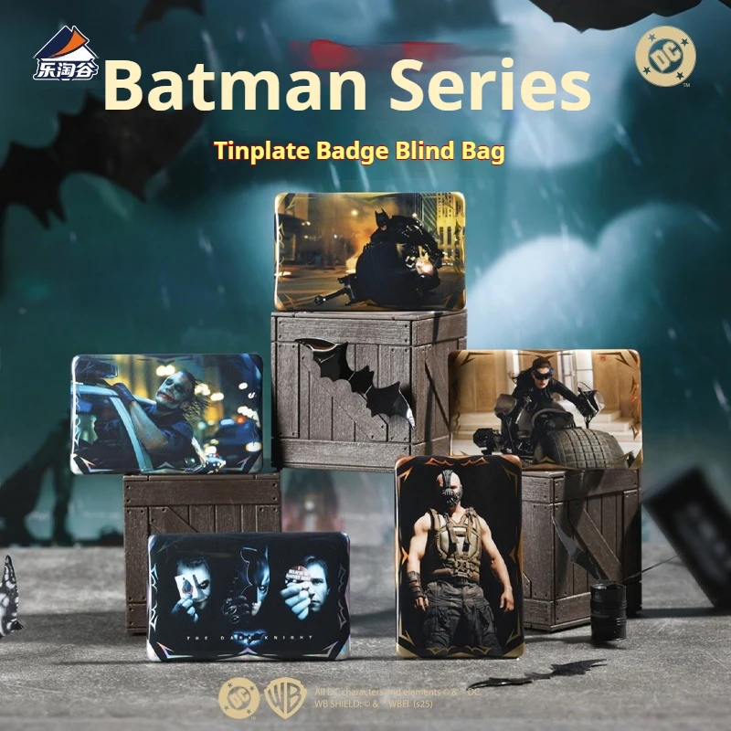 

Original Batman Series Tinplate Badge Blind Box Super-Person Joker Badges Creative Cosplay Brooches Decoration Collect Gift