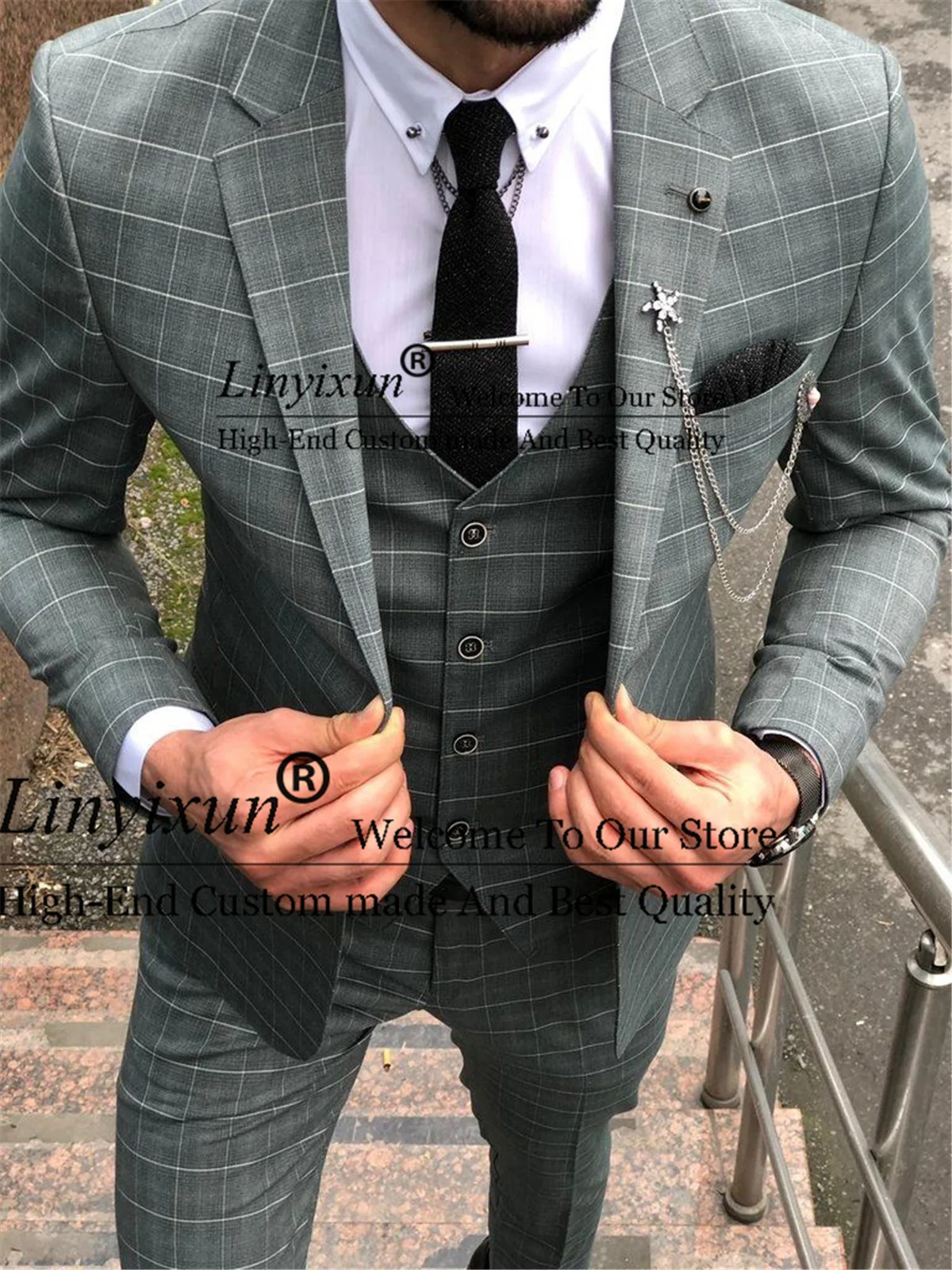 

Handsome Terno Masculino Slim Fit Check Plaid Mens Suits For Wedding Groom Tuxedos 3 Pieces Set Male Business Jacket Vest Pants