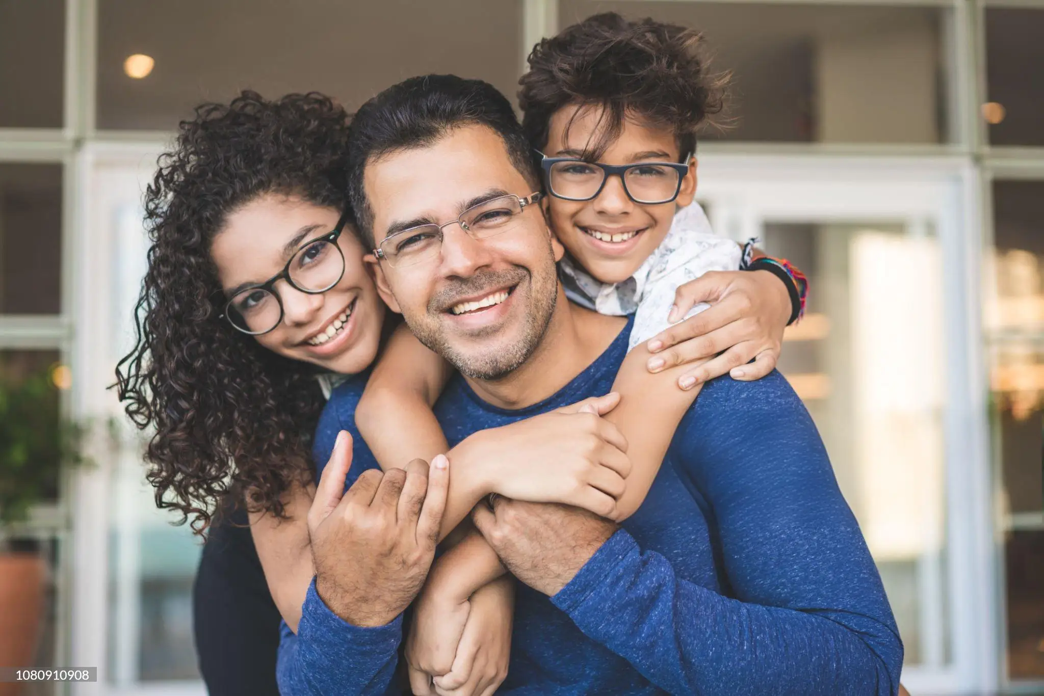 Óculos de Grau OLLYMURS de Luxo Retrô Retangulares Masculinos e Femininos: Armação de Acetato e Titânio Puro, Design Moderno