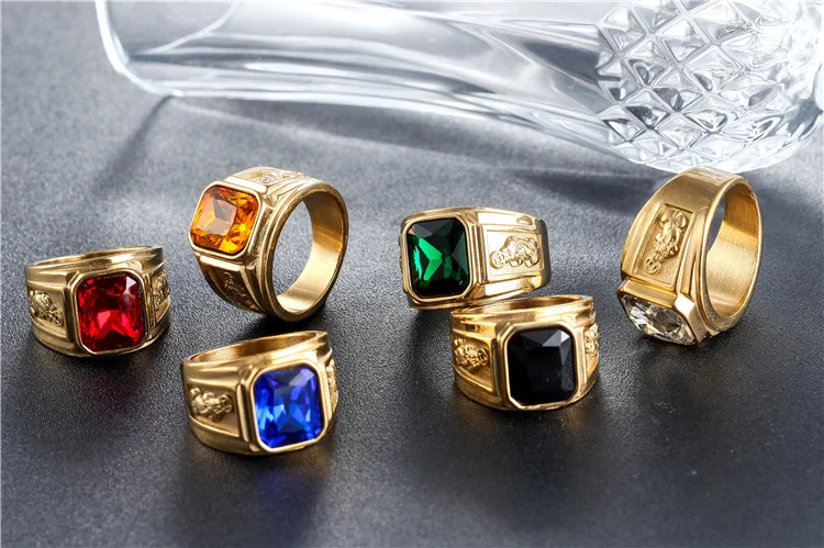 BAOSHINA Hot Selling Vintage CZ Zirconium Stone Alloy Ring For Men Fashion Punk Style Man Rings Bijoux Men's Jewelry