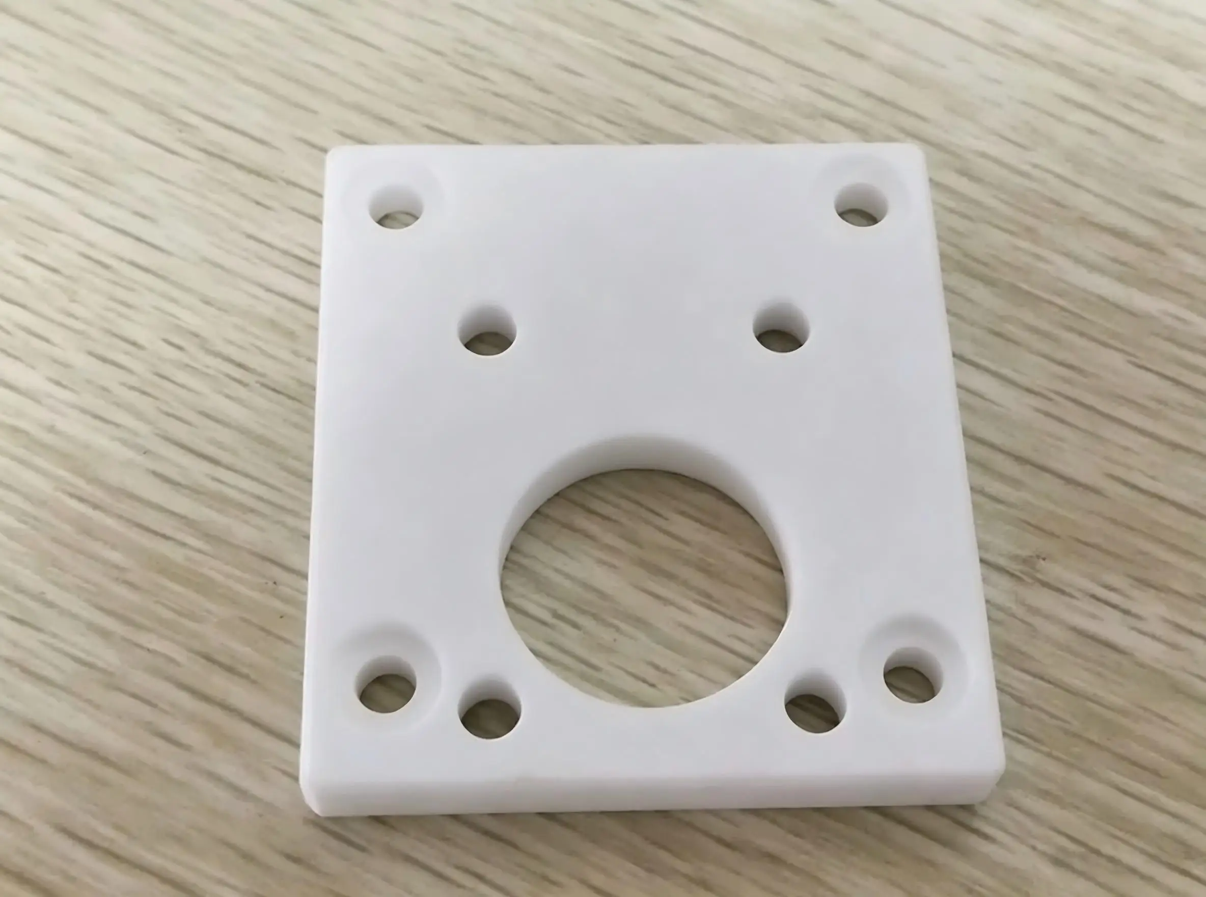 X089D225H01,Isolator Plate Lower M313 67*60*6.8 Insulation Board apply for Mitsubish wire cut EDM machine