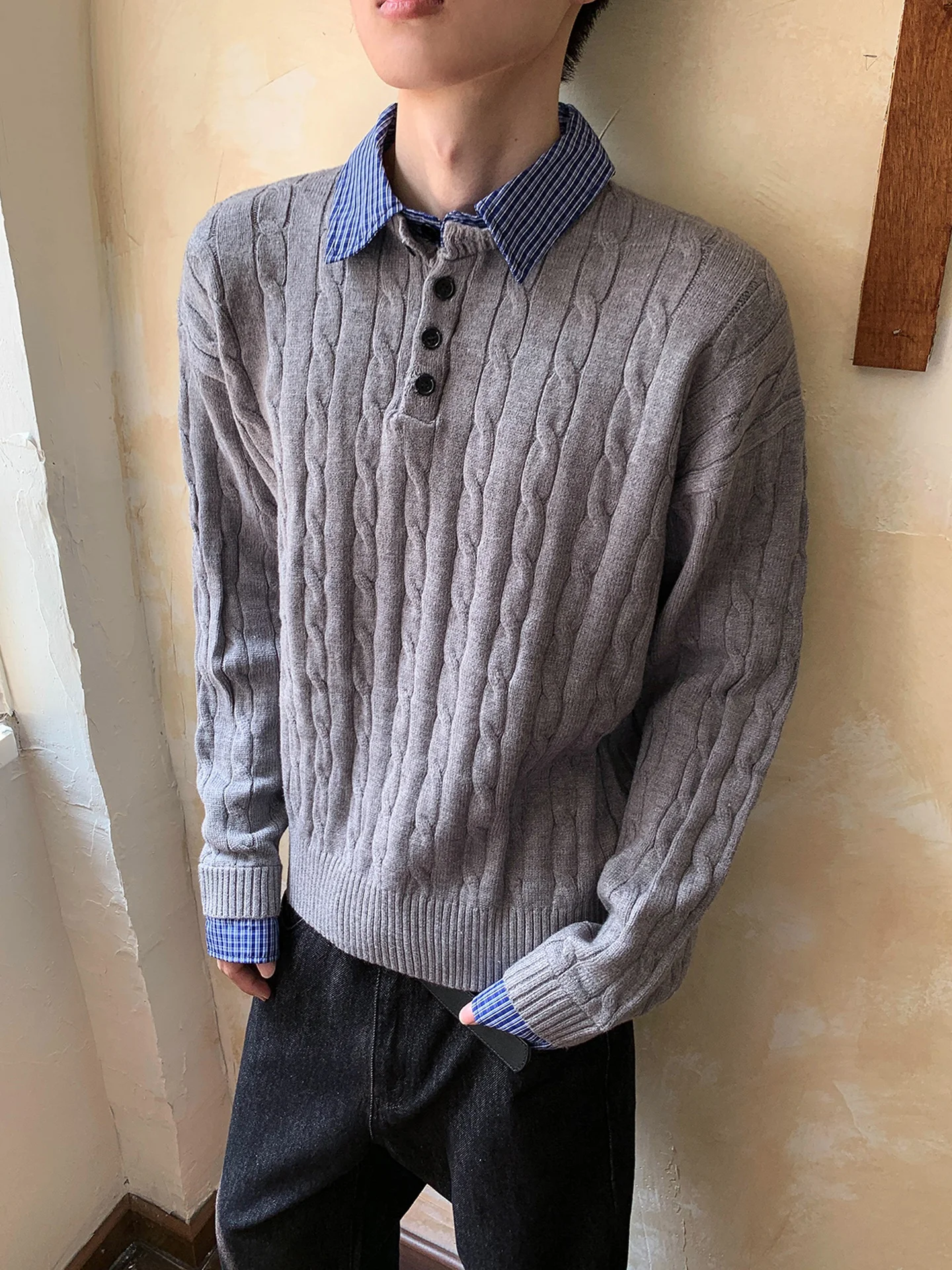 

Мужской вязаный свитер в американском ретро-стиле, имитация двухслойности, осенний, с длинным рукавом, V-образный вырез, мягкий полиэстер, повседневный трикотаж