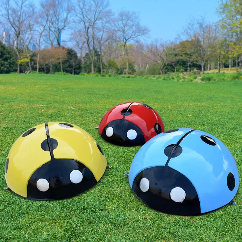 Outdoor large park manhole cover ornament, cartoon seven-star ladybug beetle square fiberglass sculpture lawn ornament