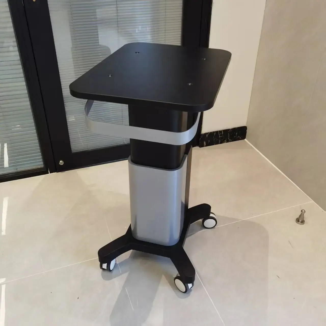 Big 42x55cm top size stable Medical Metal Spa salon Beauty Instrument Multifunctional Beauty Equipment Aesthetic Trolley carts