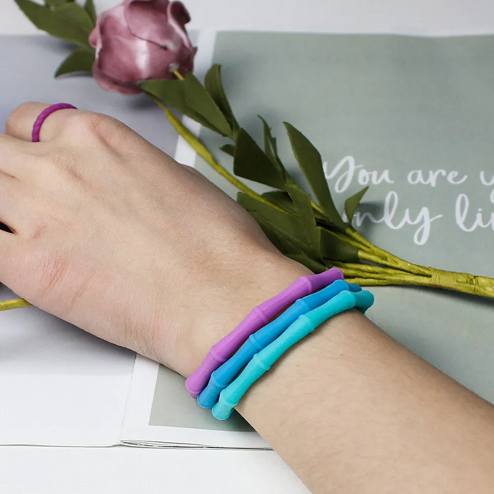 

Набор из 6 силиконовых резиновых браслетов: эластичные, удобные, легкие, для спорта, вечеринок, в качестве подарка