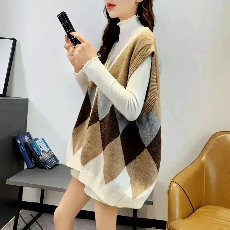 Cardigan Women's Knitted Vest Aesthetic Clothing Trend 2025 Sleeveless Luxury Wear To Work Sales Loose Female Sweater Waistcoat