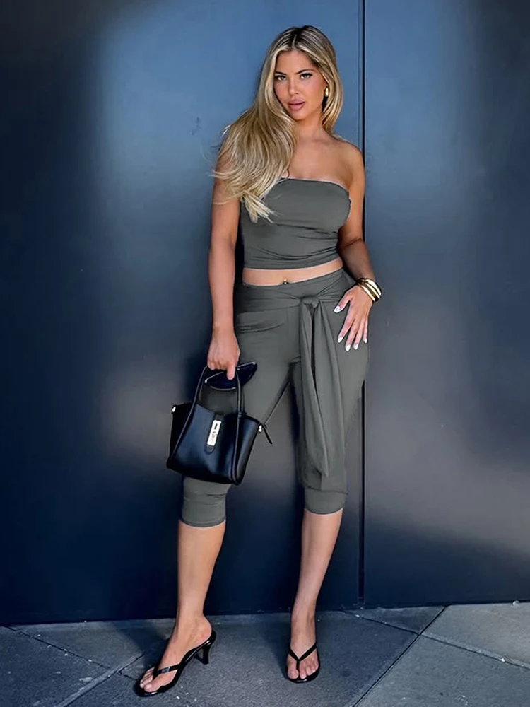 

Kliou High Street Style, комплект из 2 предметов, женские топы с запахом на груди, открытой спиной и пупком + шорты с эластичной резинкой на талии и рюшами