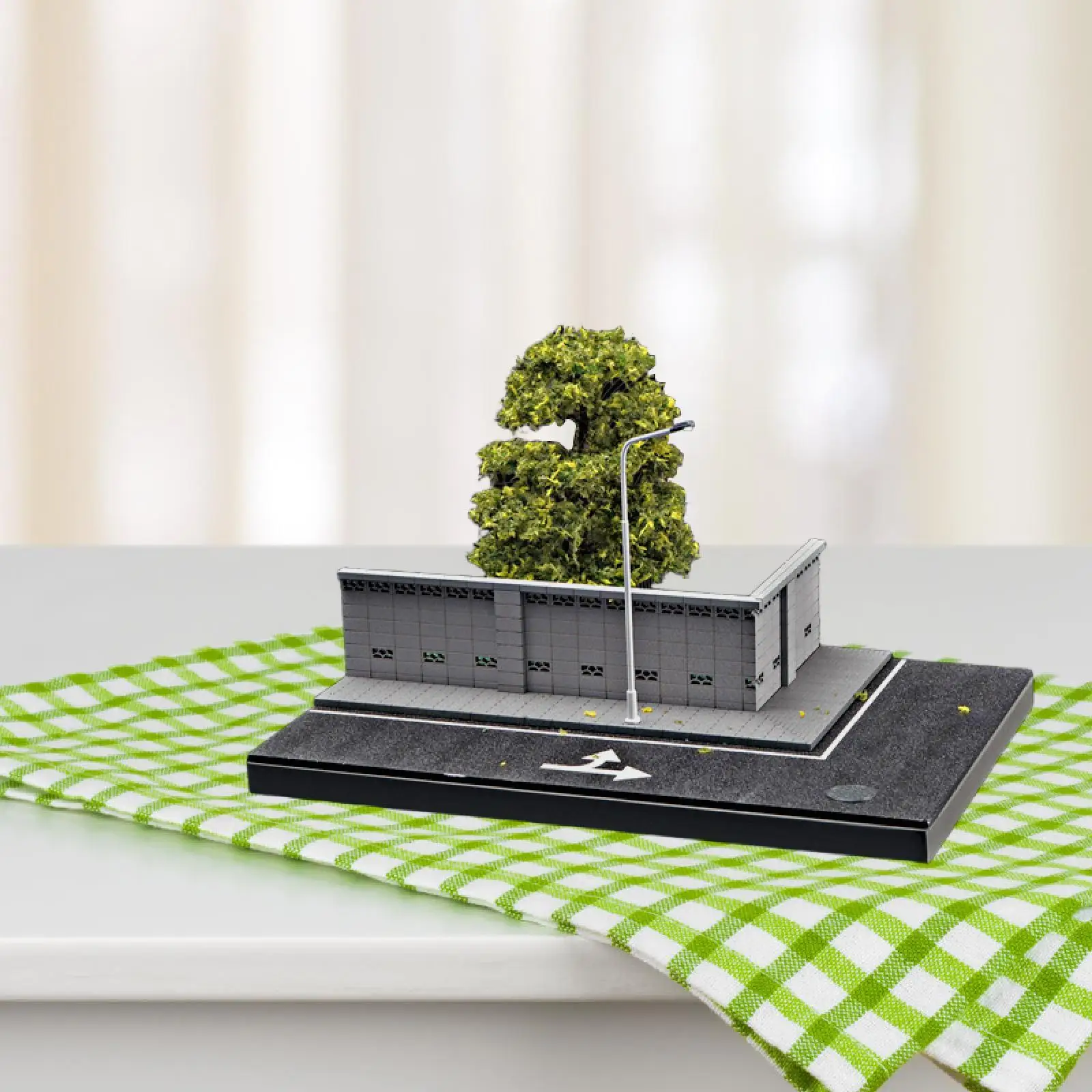 

1/64 Scale Miniature Scene Model with Street Light Gift Street Corner Scene