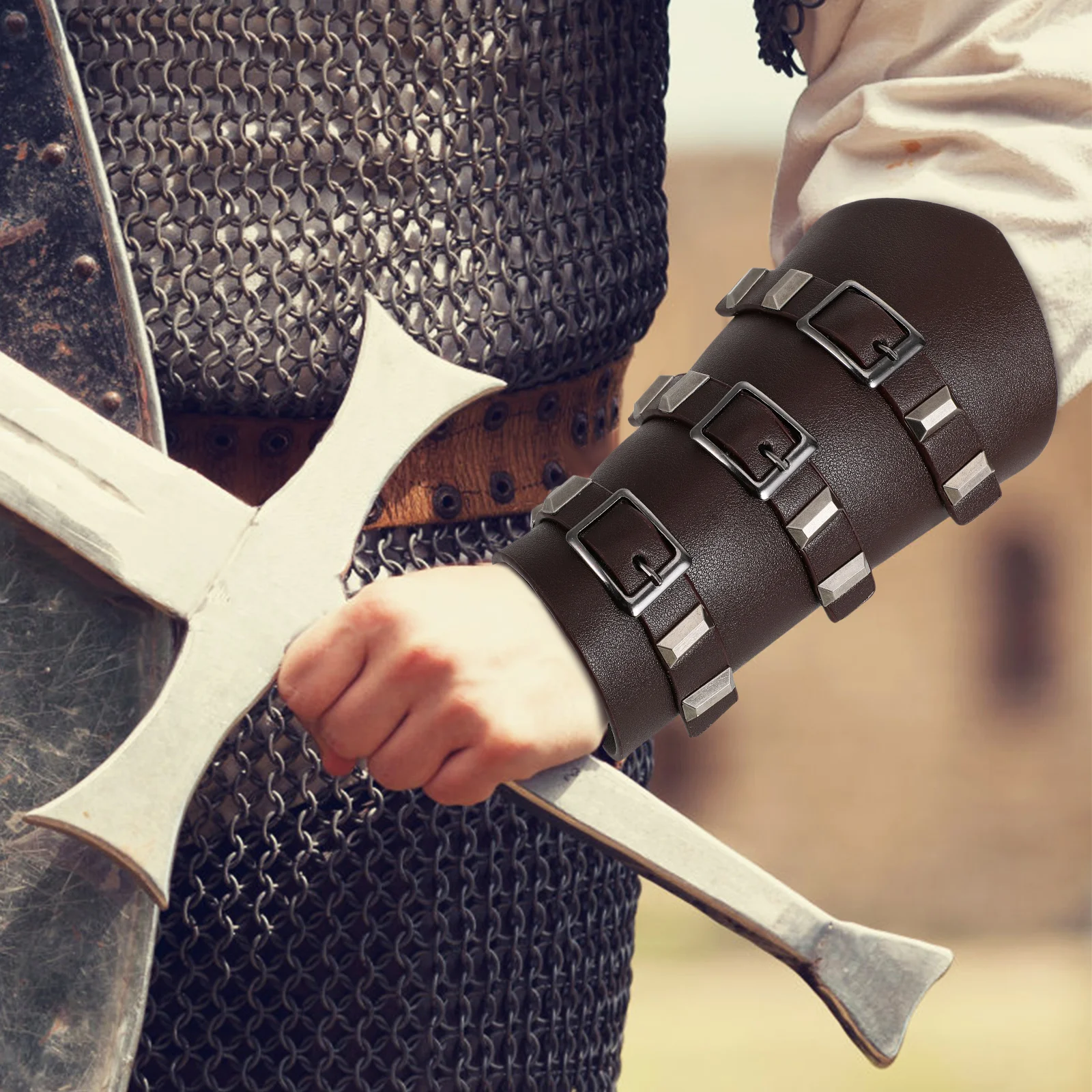 

2 Pcs Hardware Wrist Guards Bracer Medieval Wristband Costume Arm Viking Decor Forearm Men Horn