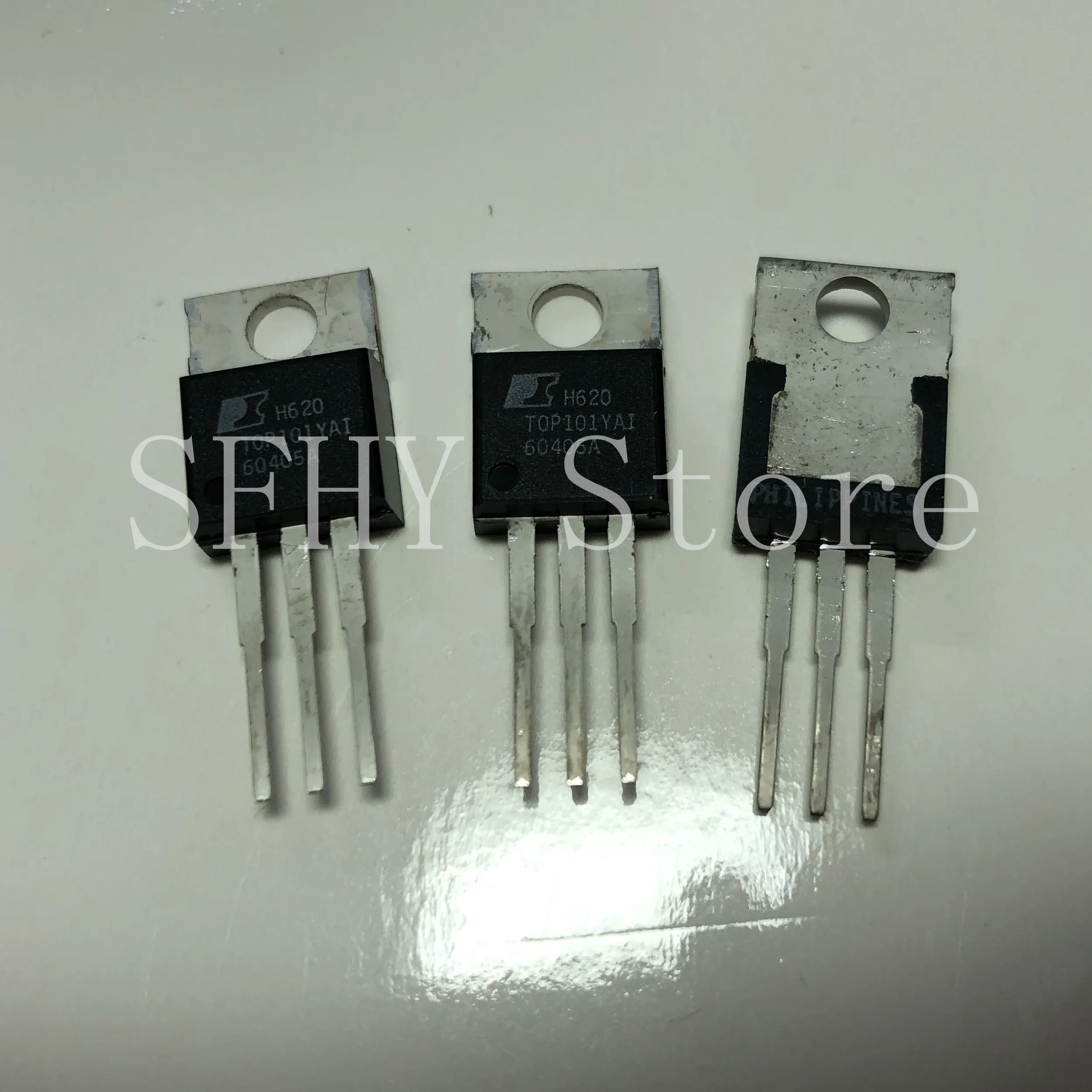 

TOP101YAI TO-220 Transistor Power Regulator