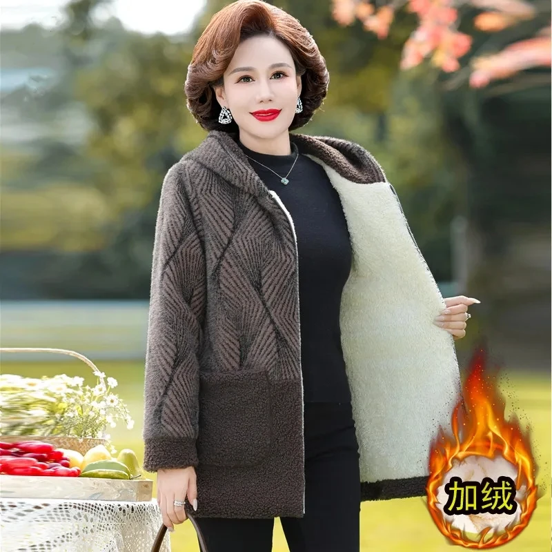 Fashion Mother Winter Mink Velvet Thick Coat New Hooded Printing Middle-aged And Old Ladies Warm Cotton-padded Jacket Tide 5XL.