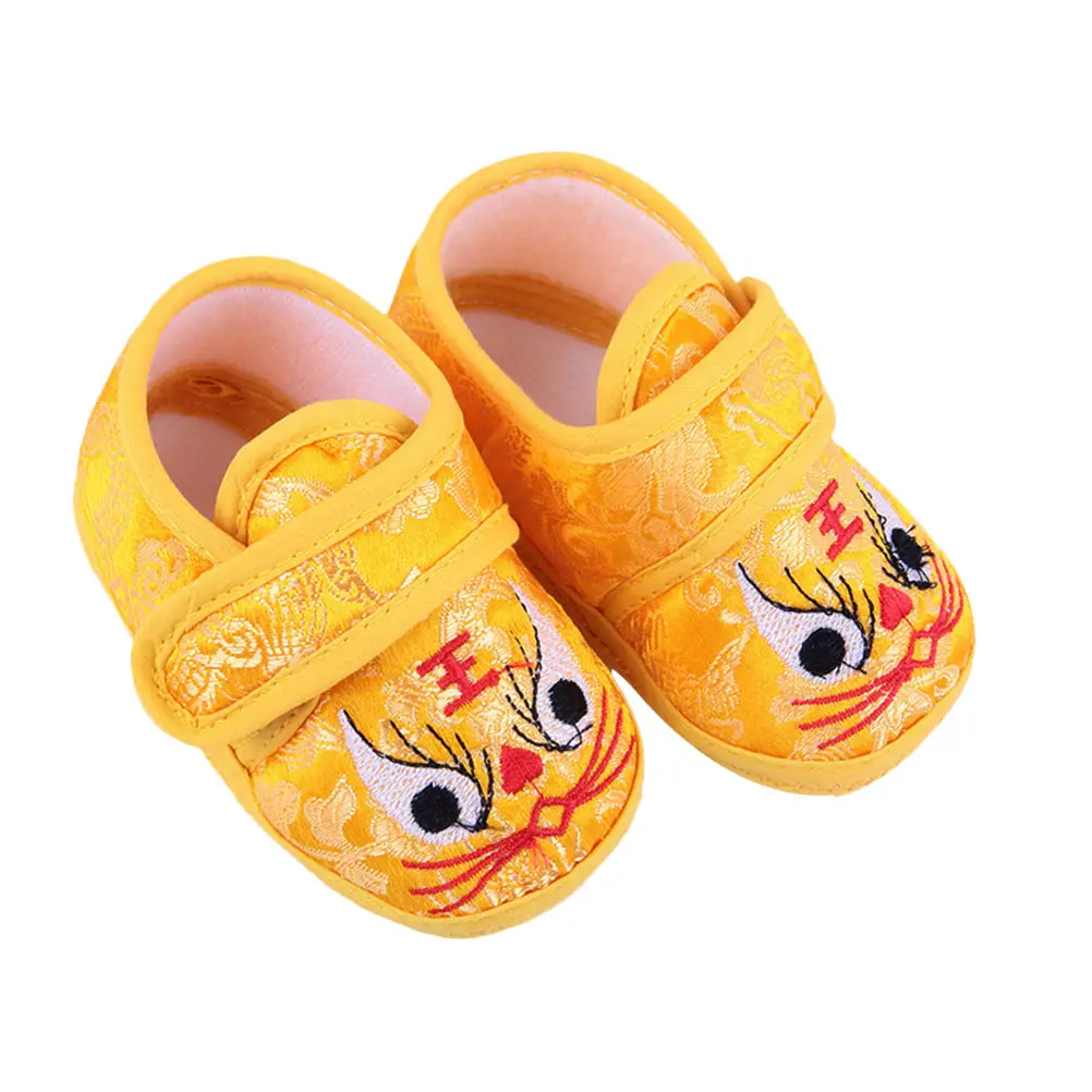 

12pcs 1 Pair Embroidered Baby Shoes Soft Sole Toddler Booties Tiger-Head Design Cozy Warm Nonslip Shoes For Kids (Size 11)