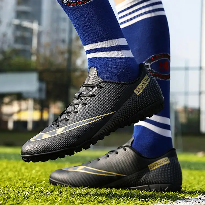 Turf-botas de fútbol ultraligeras para hombre y mujer, zapatos de corte duro, zapatillas de fútbol antideslizantes, talla grande TF