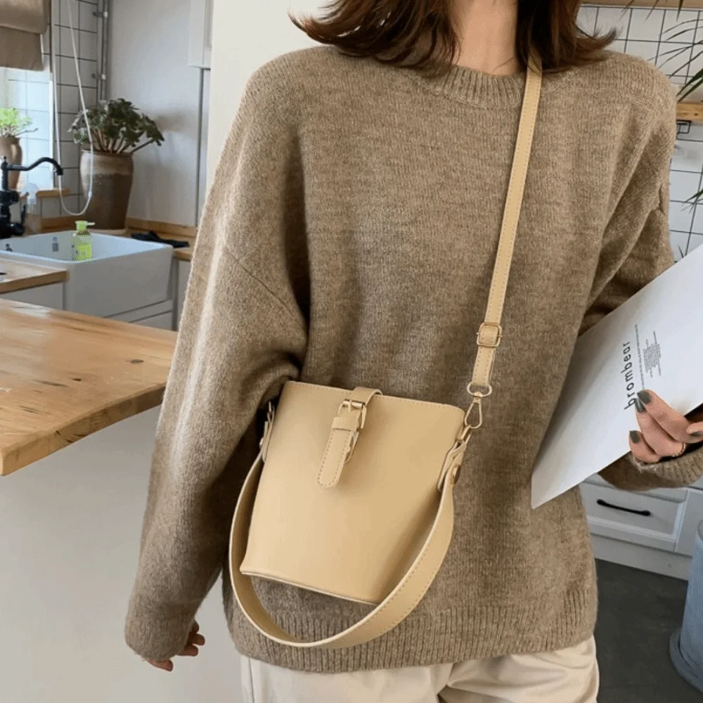 

Модная минималистичная дизайнерская сумка-тоут подмышками из искусственной кожи в корейском стиле, милая сумка на плечо на молнии, однотонная роскошная сумка на открытом воздухе