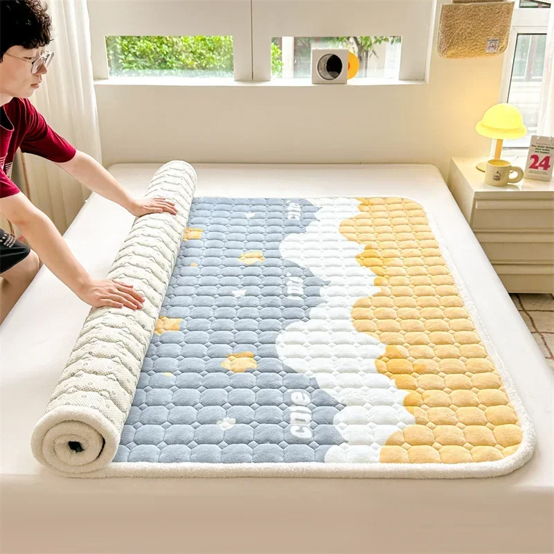 Home Thick Milk Velvet Soft Mattress Toppers Winter Bed Cover Dormitory Bedspread Thin Fold Tatami Mat Mattress Cover  Bed Sheet