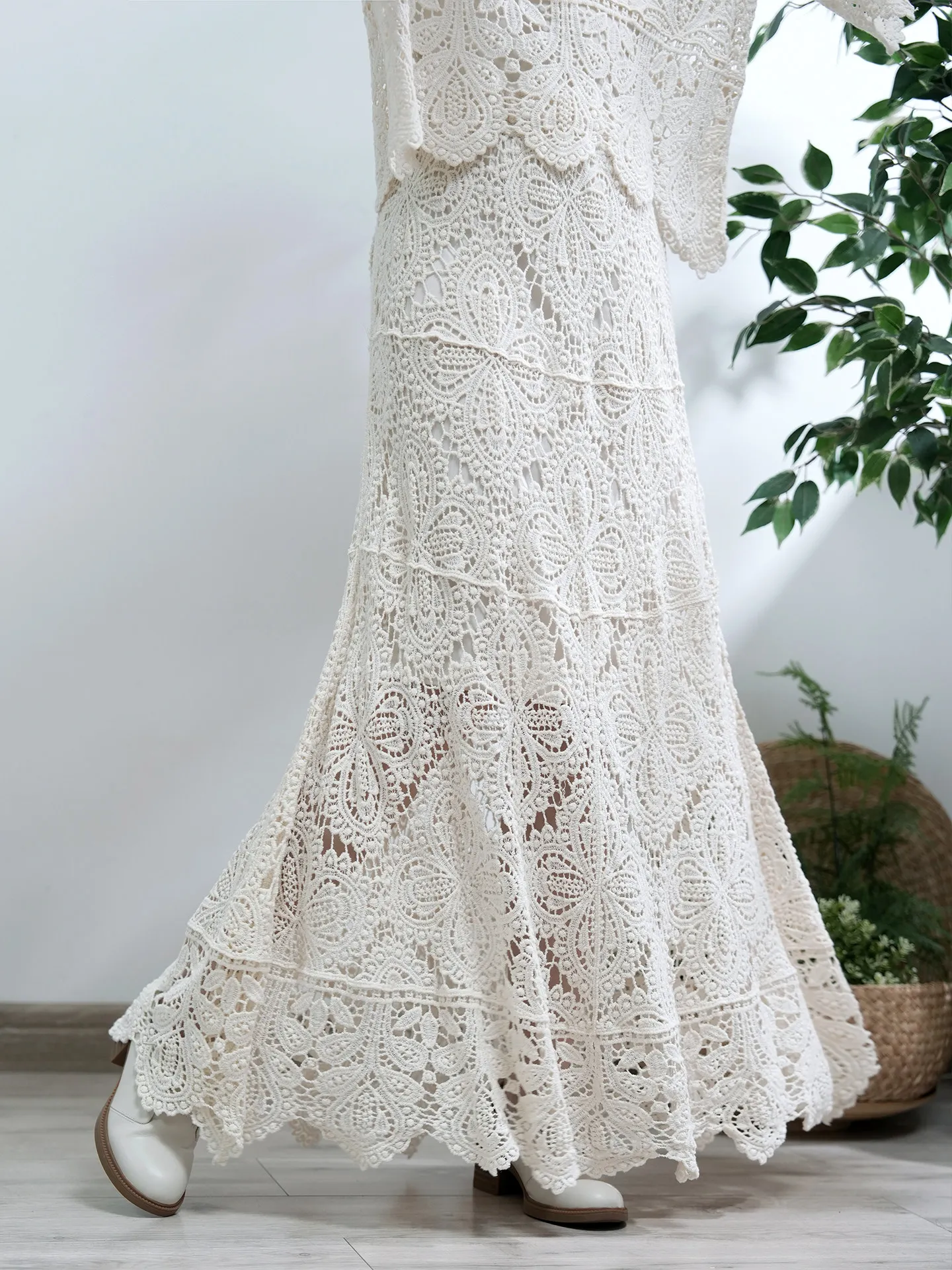 TIYIHAILEY Long Maxi Skirt for Women Knitting Skirts Ladies Elastic Waist Spring Summer Lace Fashion Beige Crochet Hollow Out