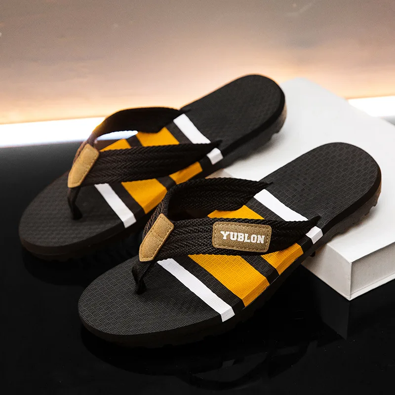 

Men's Flip Flops, Non-slip, Wear-resistant, Soft-soled Slippers for Outdoor, Beach, Bathroom Shower and Daily Home