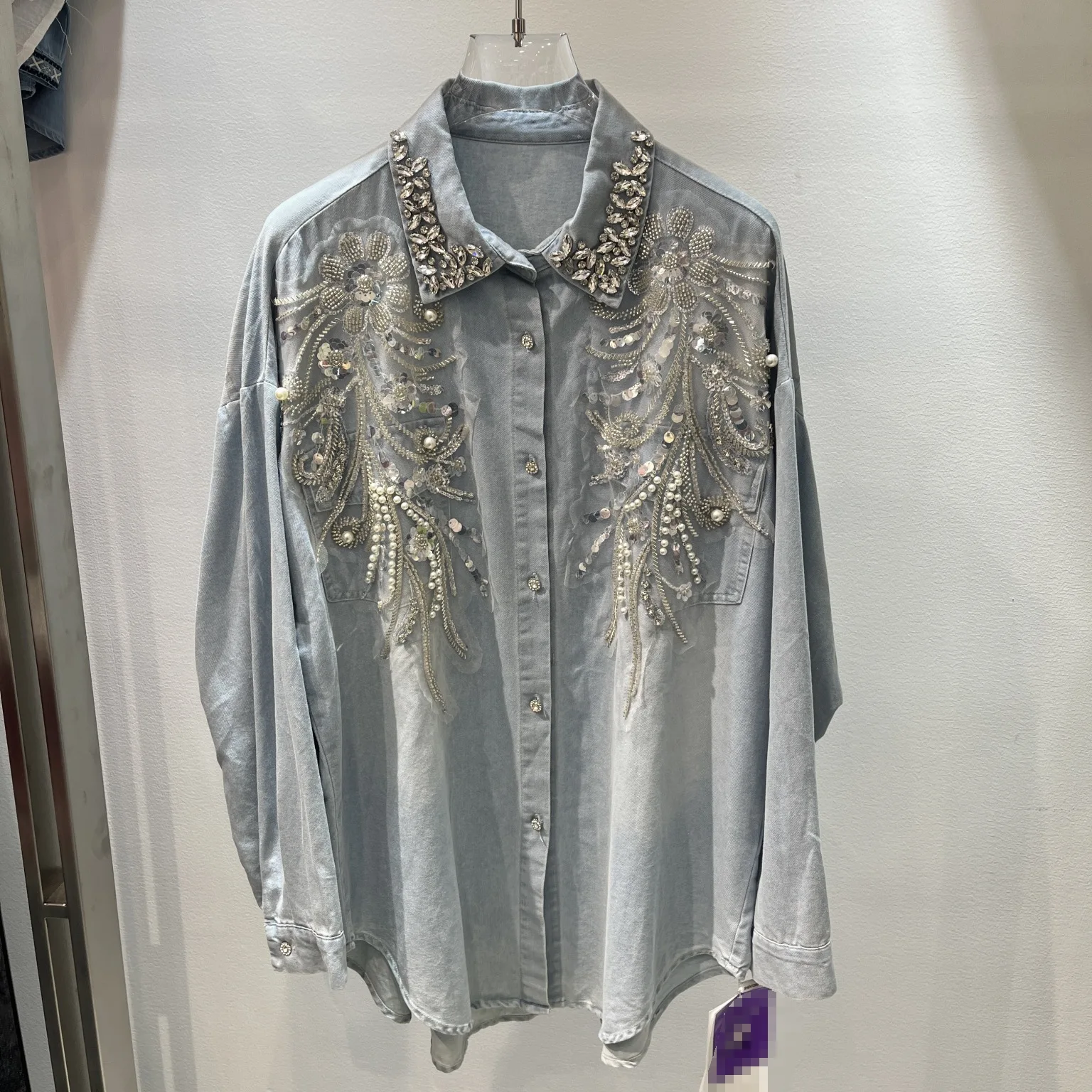 

SuperAen 2026 Весна-Лето: Новая женская роскошная джинсовая рубашка с бисером и вышивкой стразами, модная свободная повседневная рубашка-клеш