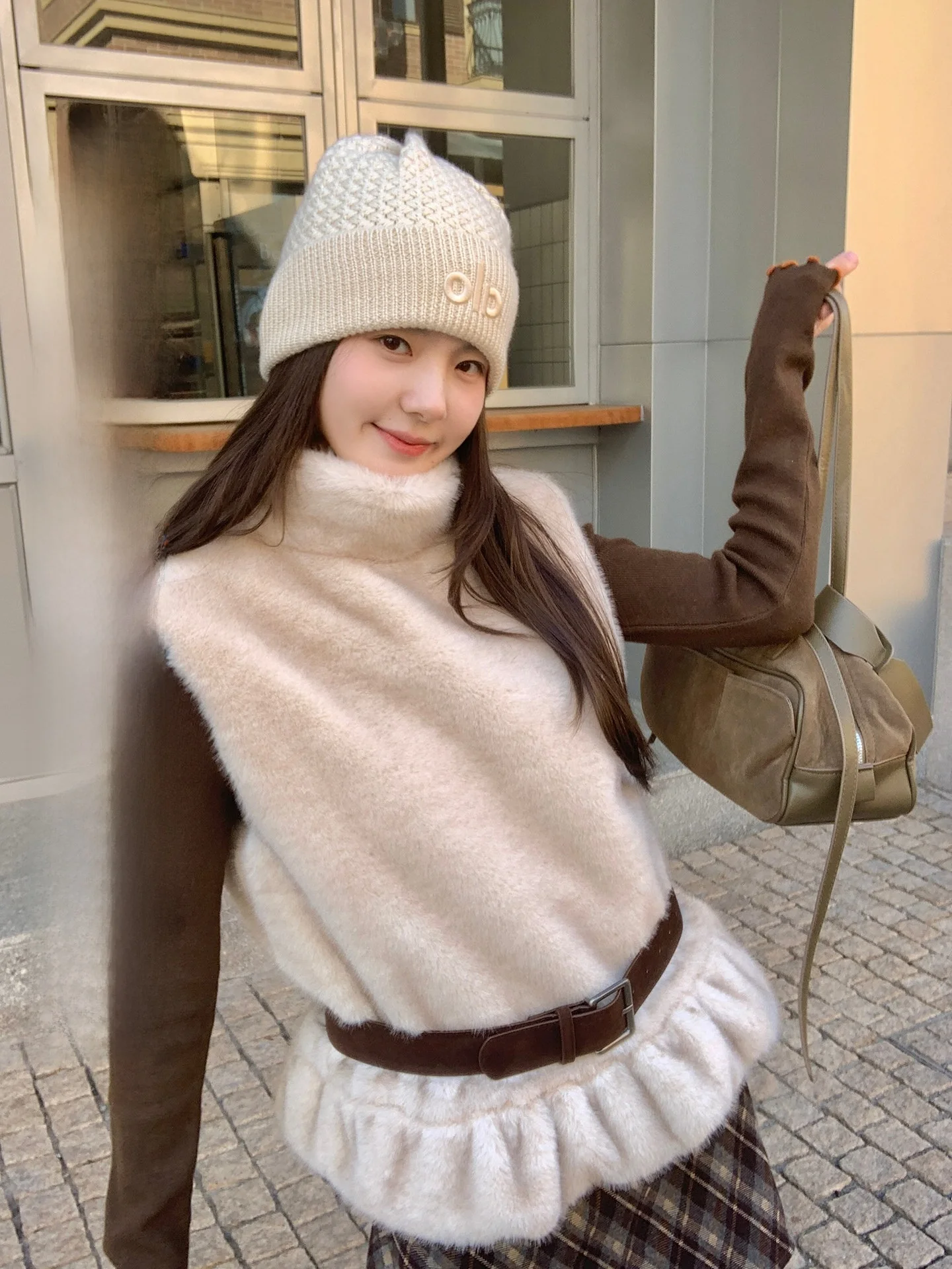 

Женский теплый хлопковый жилет с высоким воротником из искусственного меха Cheese Rabbit, свободный крой, с капюшоном, из полиэфирного волокна