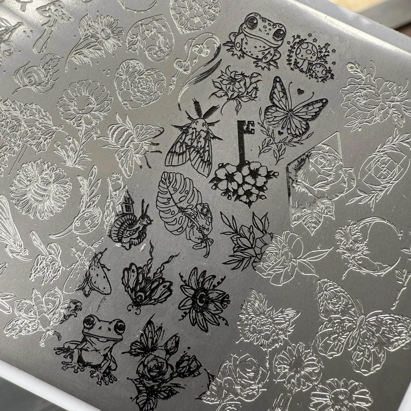 NAIL ART STAMPING PLATES BUTTERFLY TEMPLATES FROG IMAGEPLATES