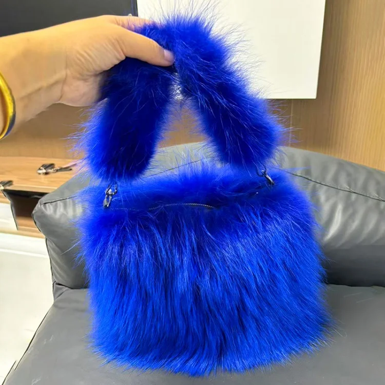 High-end-Mode Reine Waschbären Pelz Handtasche Frauen Kleine Handtaschen Flauschigen Plüsch Damen Kette Schulter Tasche