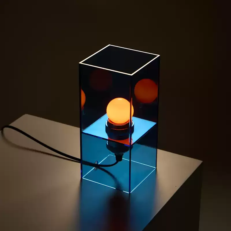 Decorative Table Lamp, Modern Minimalist High End Ambient Light, Creative Unique Acrylic Desk Lamp for Bedroom Bedside Desktop