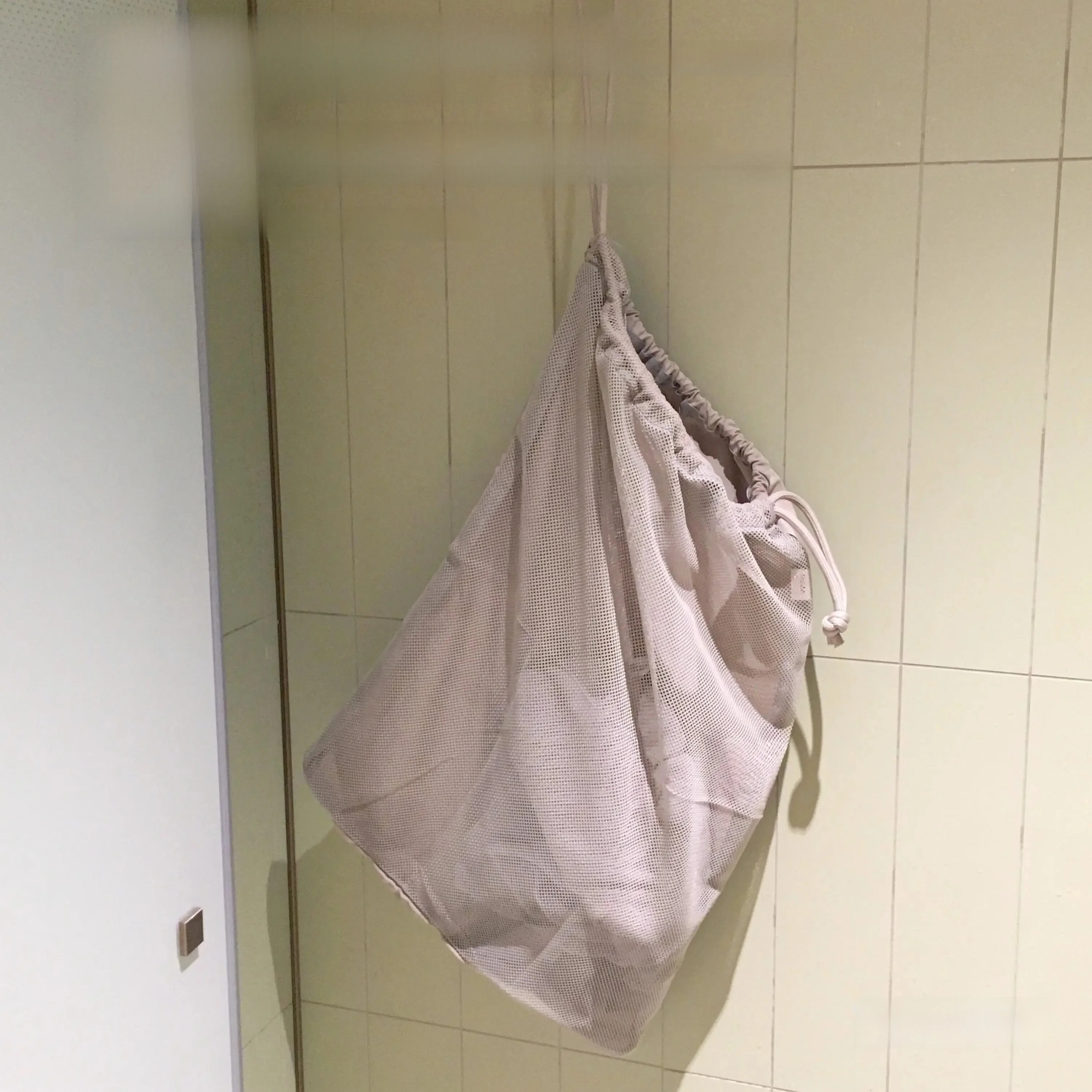 saco-de-lavanderia-portatil-para-viagem-bolsa-de-armazenamento-com-cordao-saco-impermeavel-dividido-para-lavagem-de-roupas