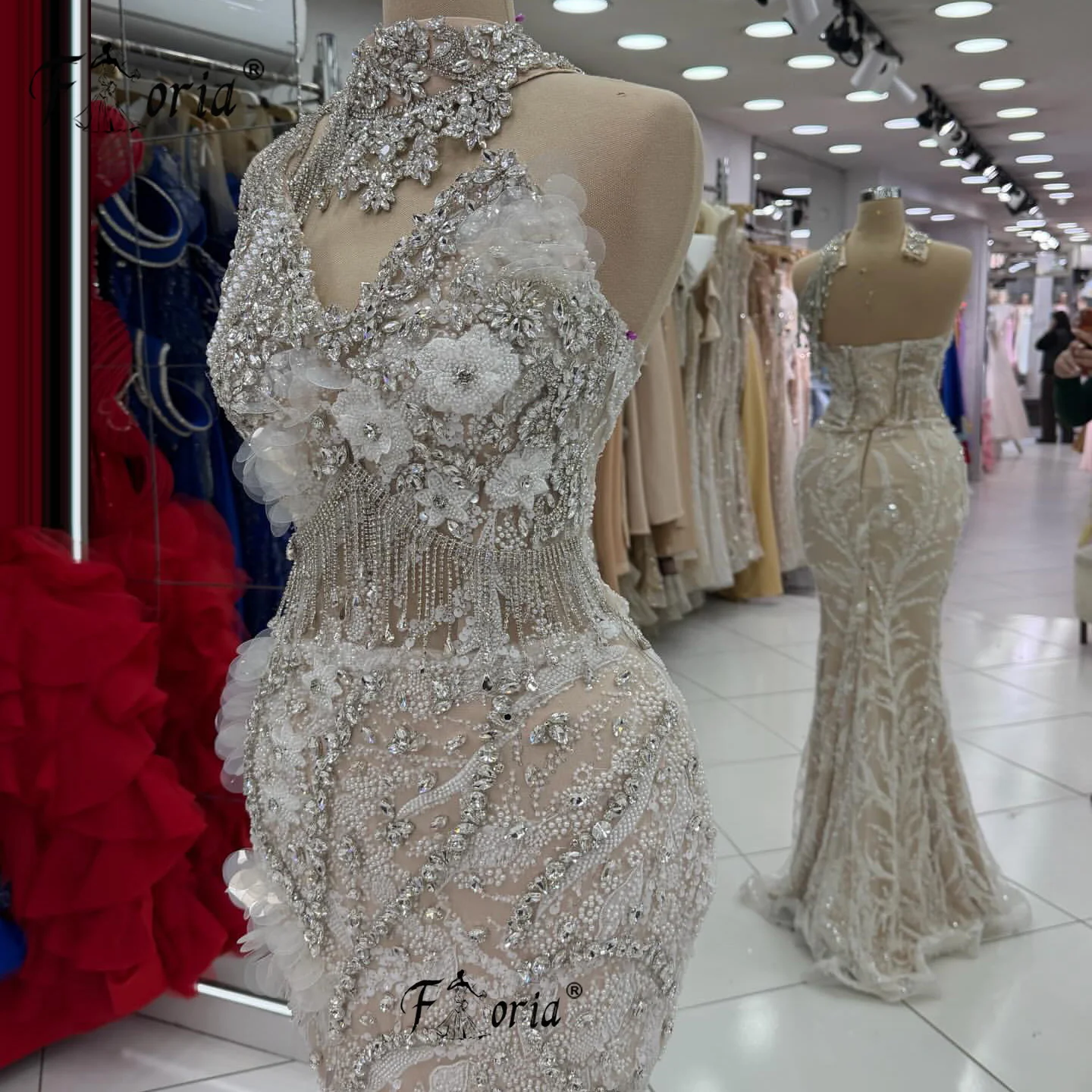 

Elegant Sparkly Beads Crystal Prom Dress 2026 Nude Flower Lace Appliques 3D Celerbrity Party Gowns vestido madrinhas casamento