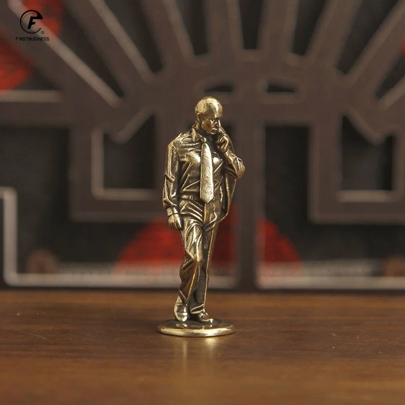 Brass Male model In Suit Small Statue Retro Handsome Man Characters Figurines Desktop Ornaments Decorations Crafts Home Decors