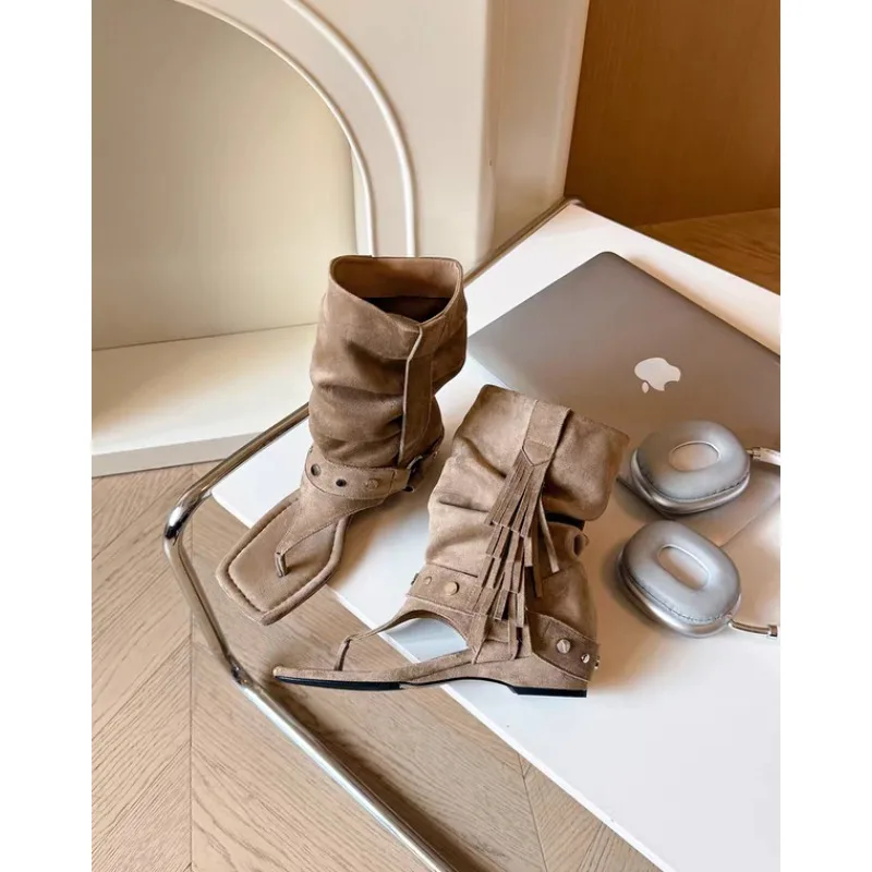 

Tassel-covered Toe Summer Sandals with Low Heels and Rivets, Western Suede Brown Short Boots