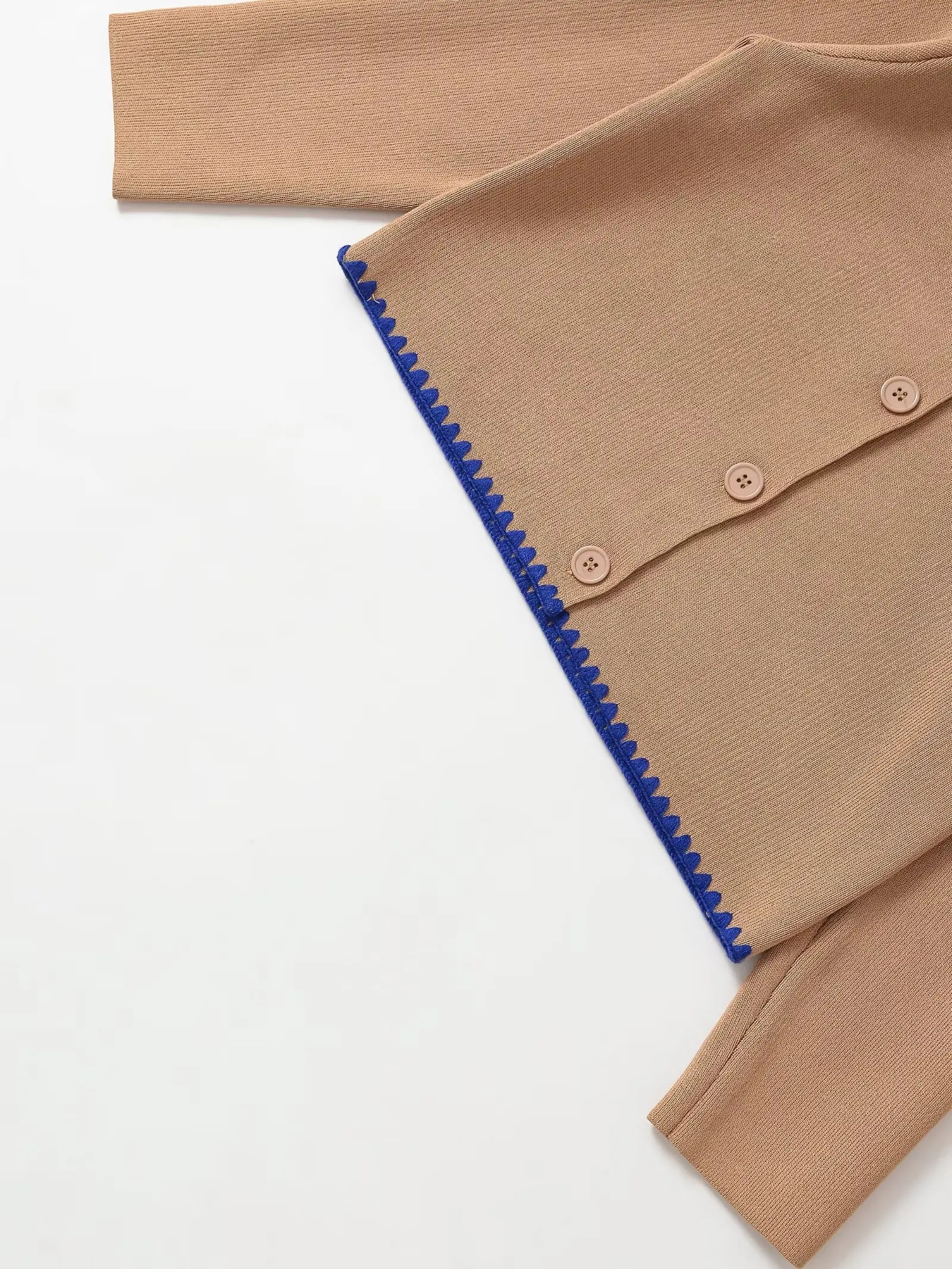 2025 женский осенний новый контрастный цветной отделки, повседневный модный универсальный короткий вязаный кардиган с круглым вырезом