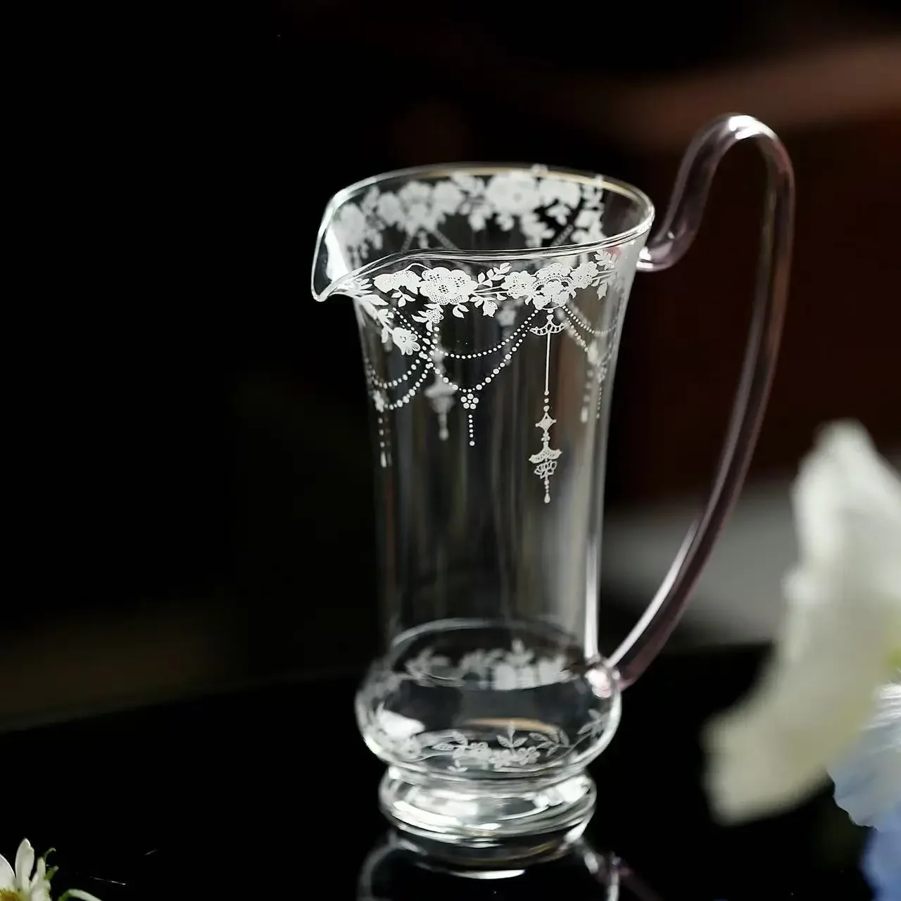 1PC Platycodon Purple Ear-lifting Glass Fair Cup New Tea Dispenser TeaSea Male Cup High Temperature Resistant Tea Pouring Device