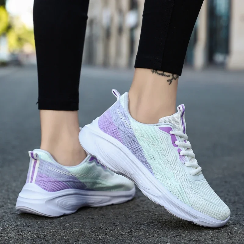 Chaussures basses respirantes pour femmes, chaussures de sport légères, chaussures de course à l'offre elles souples, style collège, étudiants, non ald, mode, Flying 107