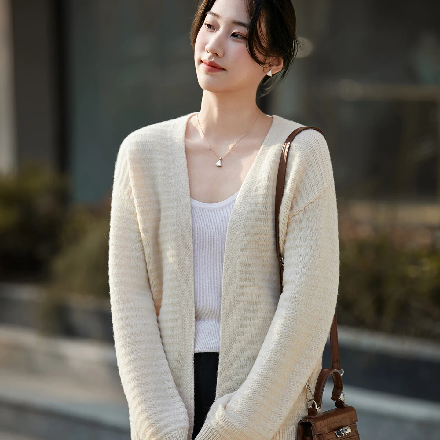 نموذج جديد سترة بدون أزرار المرأة الحياكة نقية ميرينو رداء علوي من الصوف طوق أنيق تصميم موجة نمط عالية الجودة فضفاض القمم #1