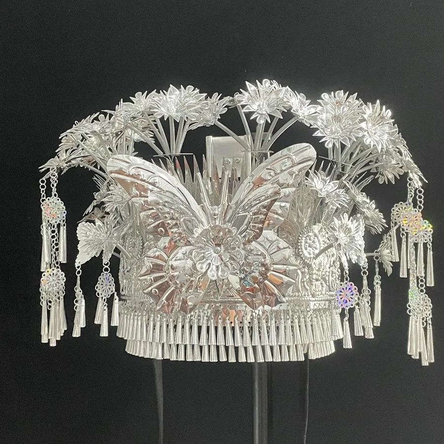 หมวกเงินชนเผ่าม้งจีนสำหรับผู้หญิง ประดับพู่ห้อย สำหรับเต้นรำ ถ่ายภาพในสตูดิโอ และงานเทศกาล